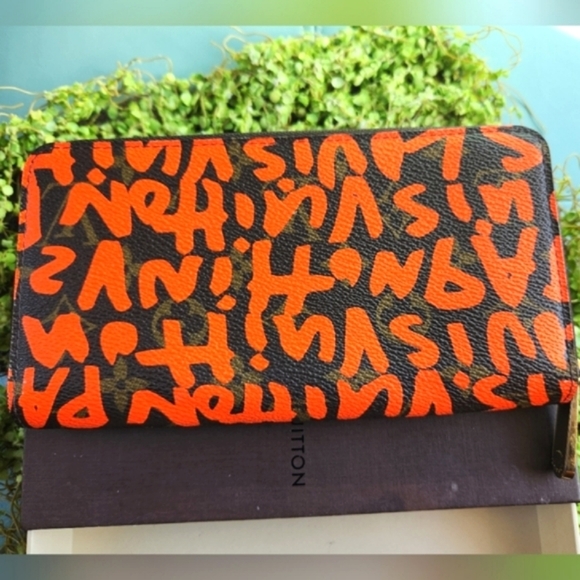 LOUIS VUITTON x STEPHEN SPROUSE Grafitti Zippy Zip Ltd Ed Hand Carry Wallet NWOT - Picture 9 of 16
